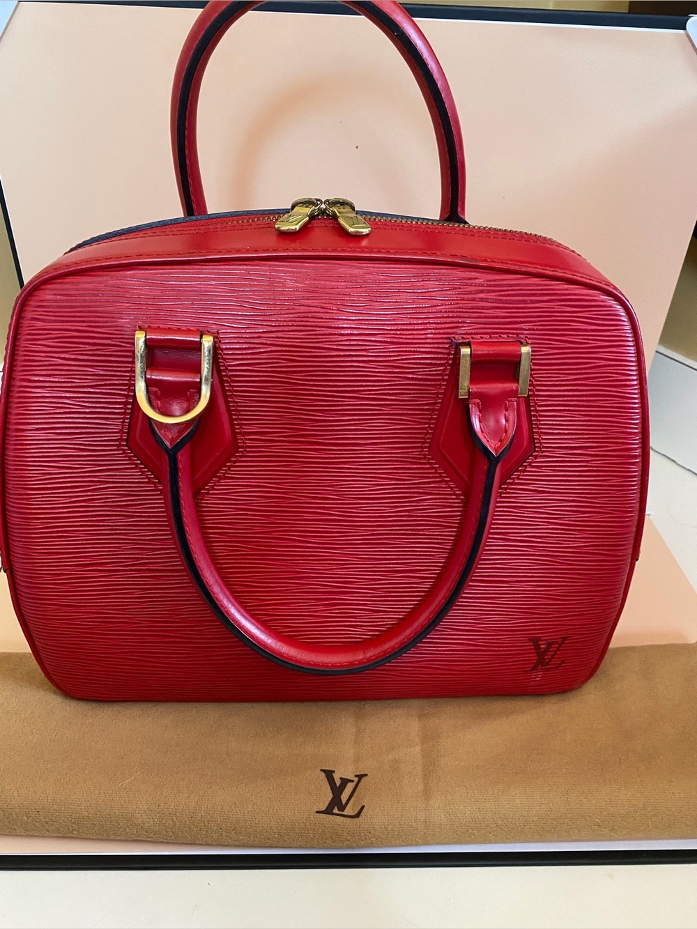 Louis Vuitton Vintage Red Epic Leather Sablon Handbag Authentic